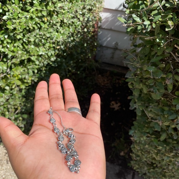 James Avery Silver Rose Chain Bracelet - Picture 7 of 9